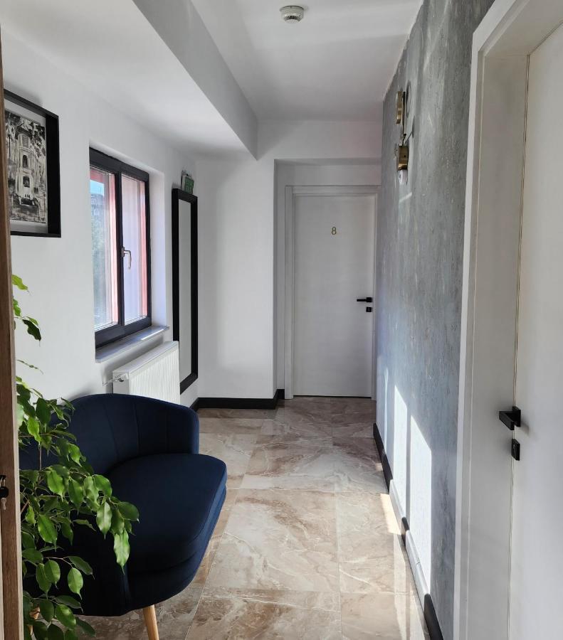 My Room Accommodation Curtea de Argeş المظهر الخارجي الصورة