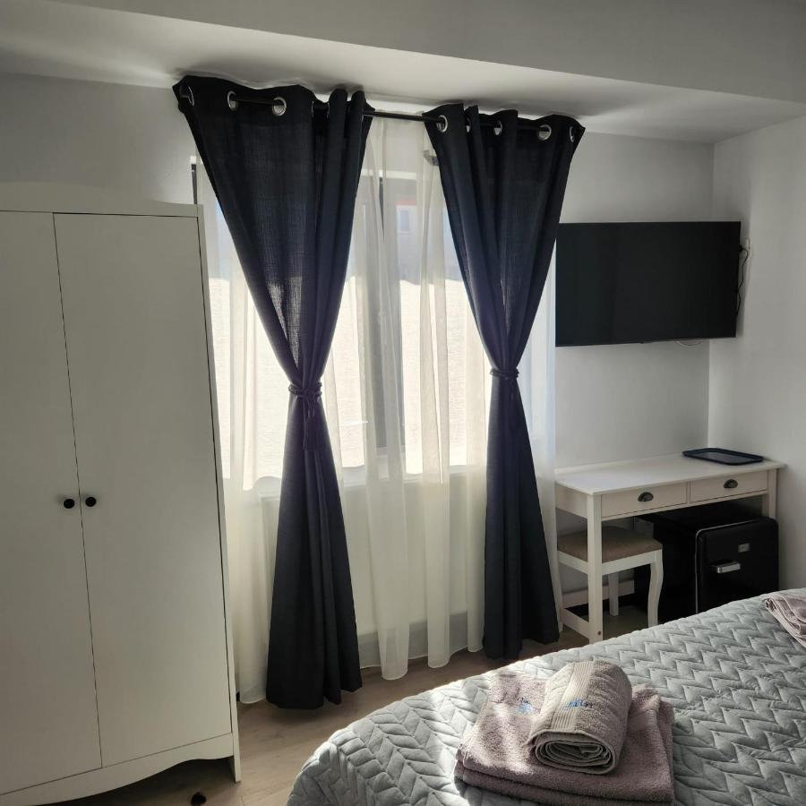 My Room Accommodation Curtea de Argeş المظهر الخارجي الصورة