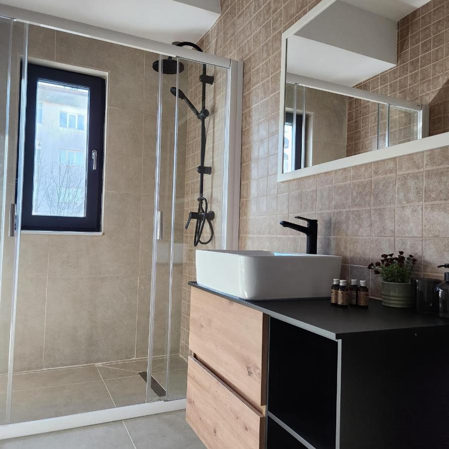 My Room Accommodation Curtea de Argeş المظهر الخارجي الصورة